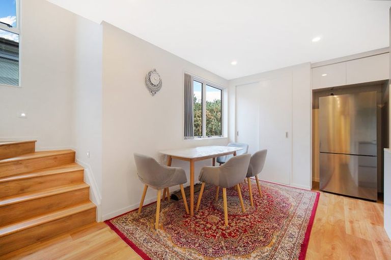 Photo of property in 33b Riverhills Avenue, Pakuranga Heights, Auckland, 2010