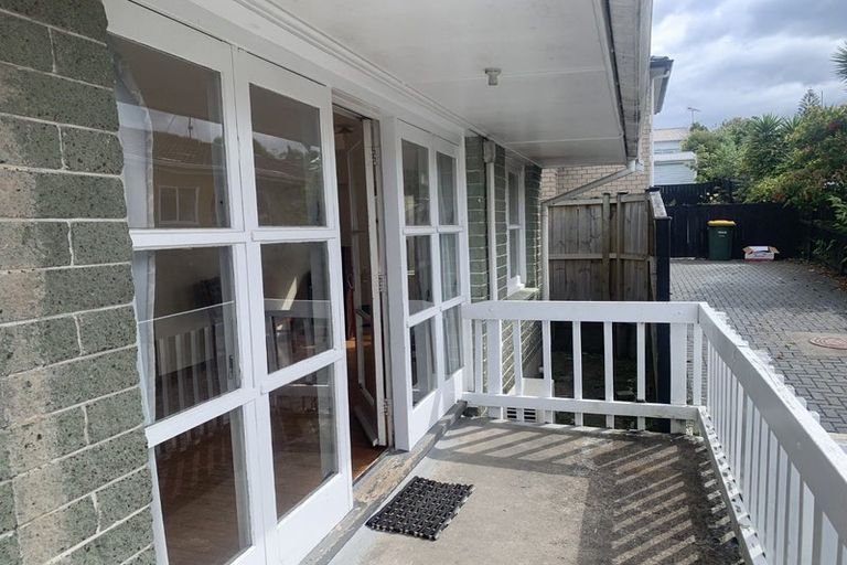 Photo of property in 7a Parker Avenue, New Lynn, Auckland, 0600
