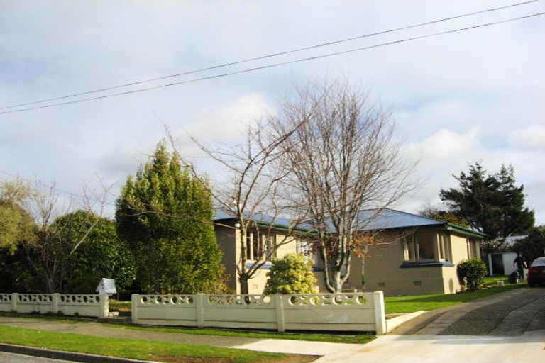 Photo of property in 10 Kowhai Avenue, Hargest, Invercargill, 9810