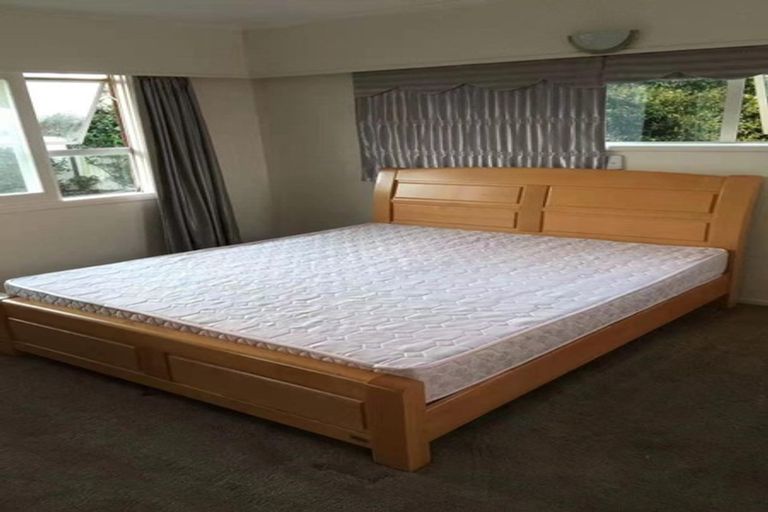 Photo of property in 1/369 East Coast Road, Mairangi Bay, Auckland, 0630