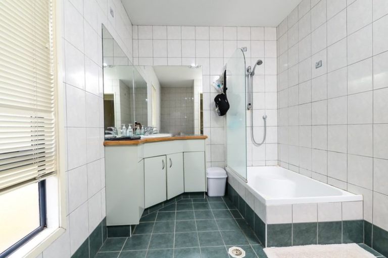 Photo of property in 13 Sudbury Court, Rototuna North, Hamilton, 3210