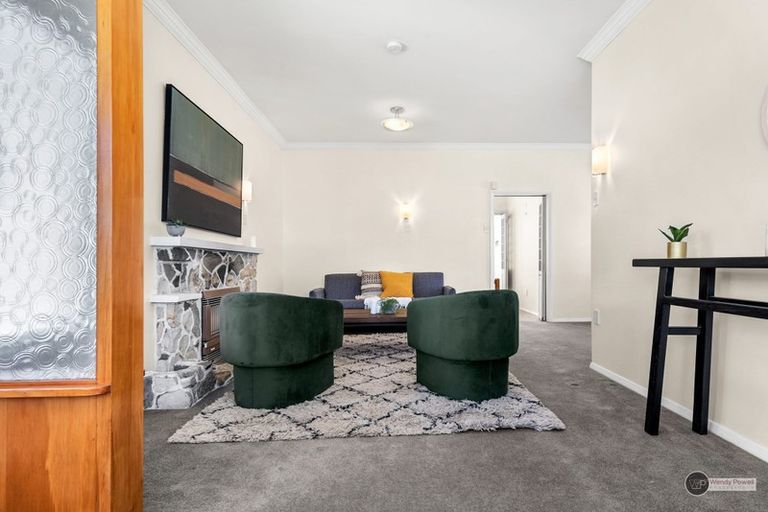 Photo of property in 20 Fuller Grove, Woburn, Lower Hutt, 5010