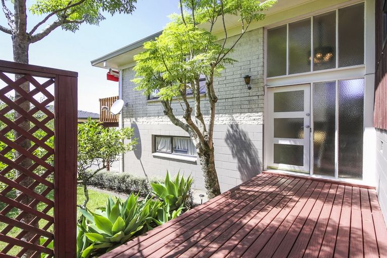 Photo of property in 2/107 Golf Road, New Lynn, Auckland, 0600