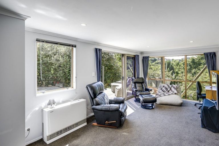 Photo of property in 4 Bracken Street, Hospital Hill, Napier, 4110