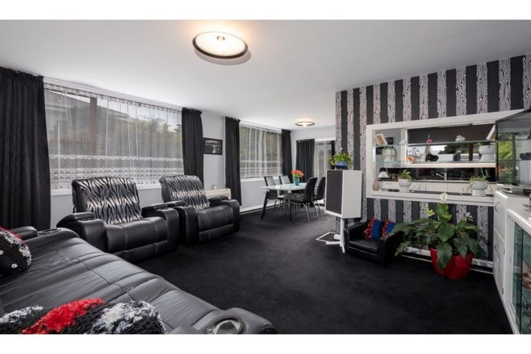 Photo of property in 21 Cross Street, Phillipstown, Christchurch, 8011