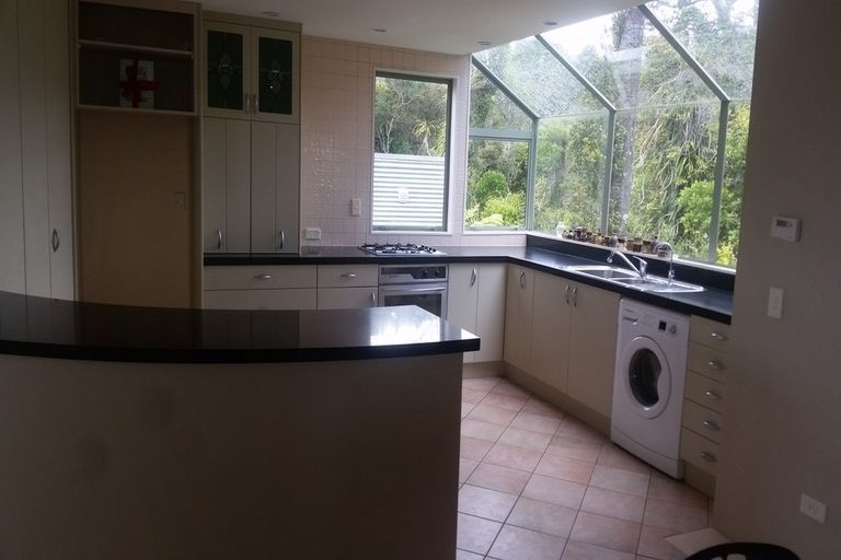 Photo of property in 182 Opanuku Road, Henderson Valley, Auckland, 0612