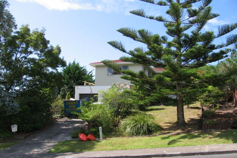 Photo of property in 31 Finchley Road, Torbay, Auckland, 0630