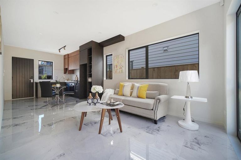 Photo of property in 5 Arahopu Place, Papakura, 2110