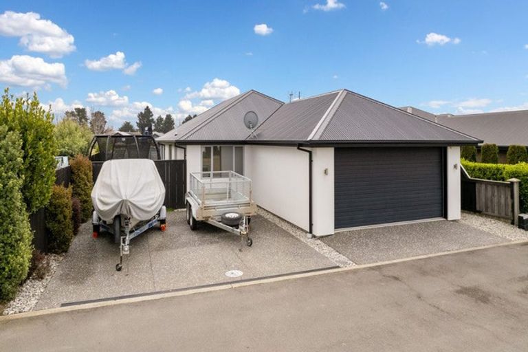 Photo of property in 6 Aroha Street, Pegasus, 7612
