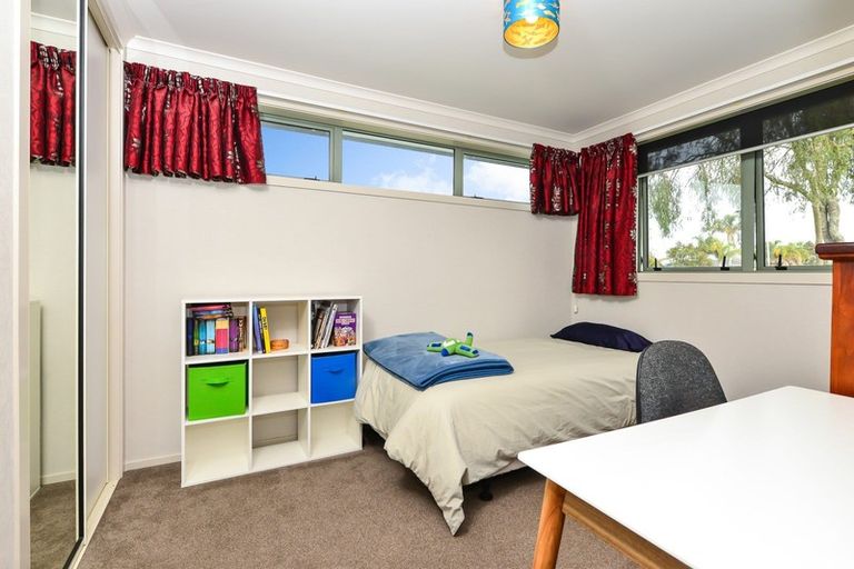 Photo of property in 37 Glen Lynne Avenue, Queenwood, Hamilton, 3210