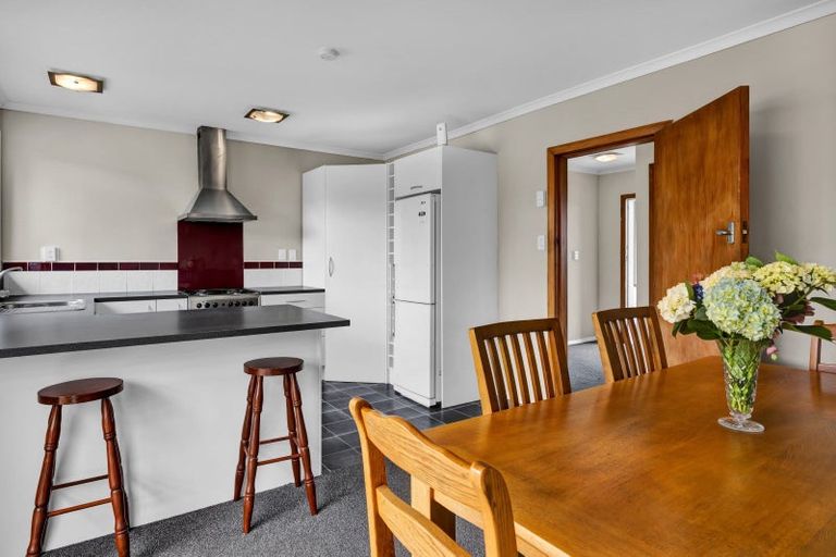 Photo of property in 254 High Street, Eltham, 4322