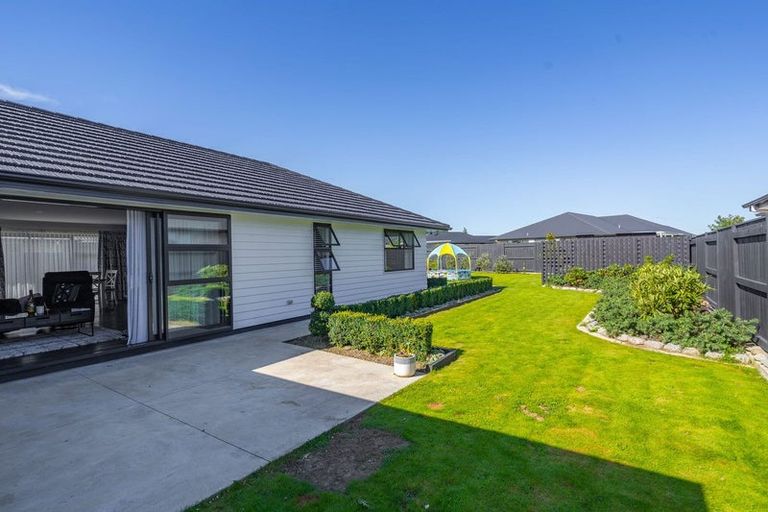 Photo of property in 15 Maple Grove, Solway, Masterton, 5810