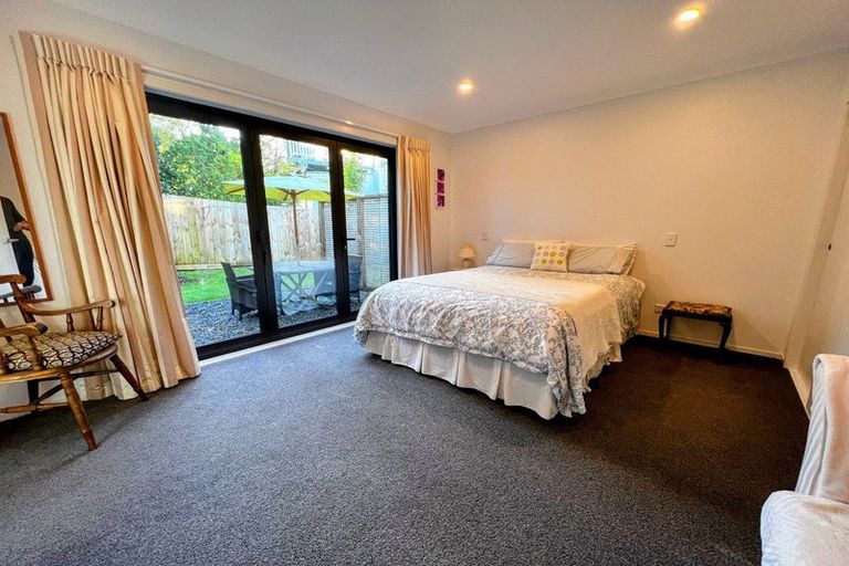 Photo of property in 8 The Track, Plimmerton, Porirua, 5026