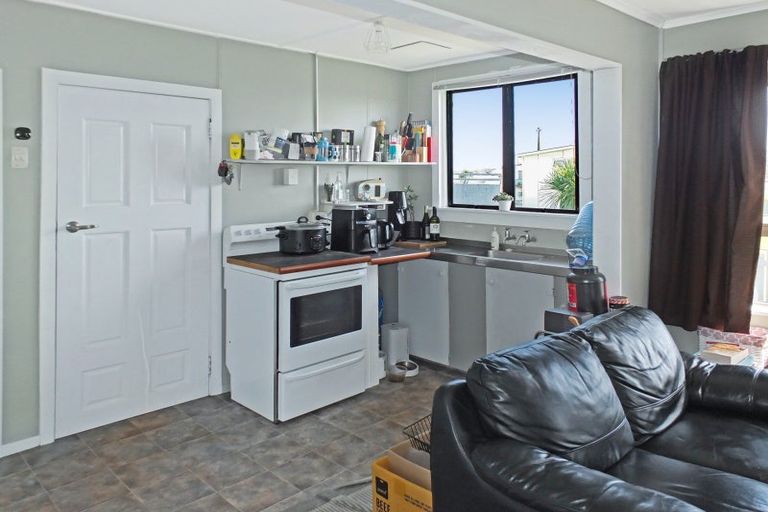 Photo of property in 86 Seabury Avenue, Foxton Beach, Foxton, 4815