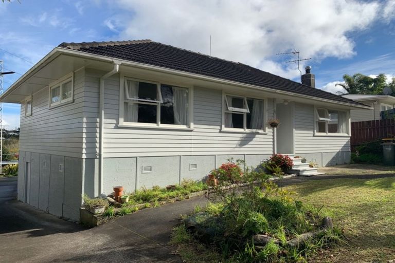 Photo of property in 18 Ramillies Place, Glenfield, Auckland, 0629