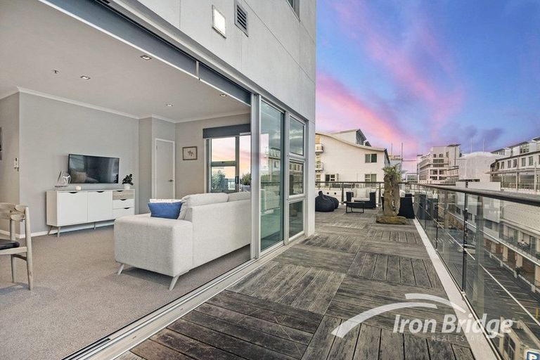 Photo of property in Shed 22 Princes Wharf Apartments, 26/147 Quay Street, Auckland Central, Auckland, 1010