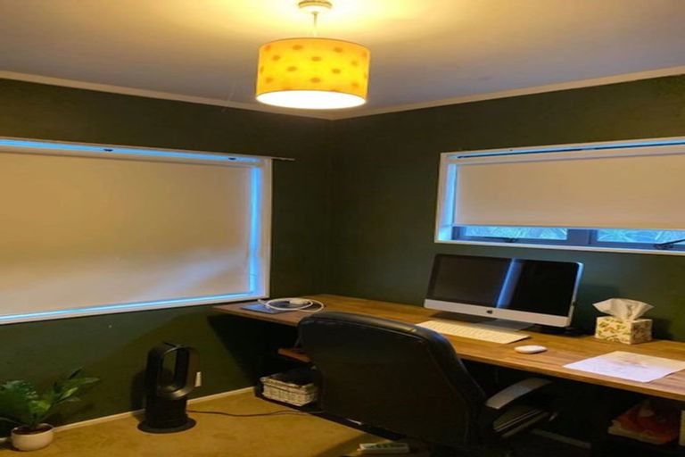 Photo of property in 3/40 Radiata Lane, Chatswood, Auckland, 0626