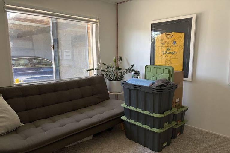 Photo of property in 2/60 Maritime Terrace, Birkenhead, Auckland, 0626