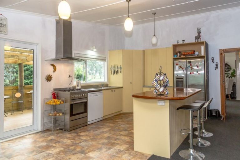 Photo of property in 25 Brown Terrace, Foxton Beach, Foxton, 4815