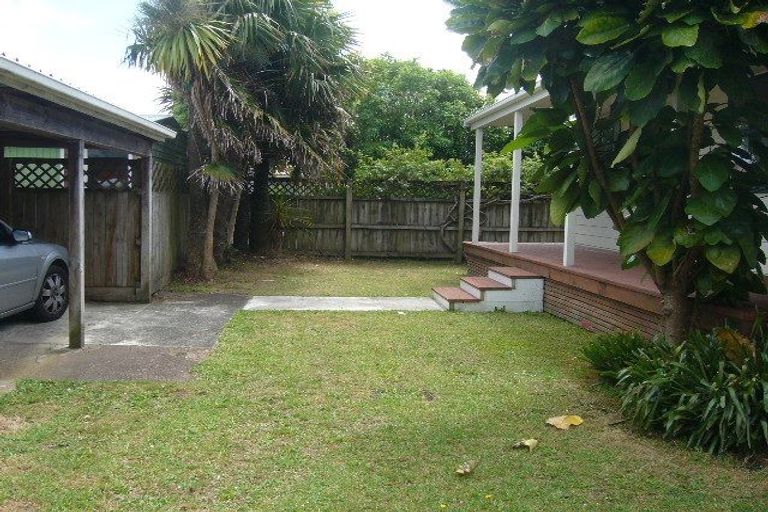 Photo of property in 52a Metcalfe Road, Ranui, Auckland, 0612