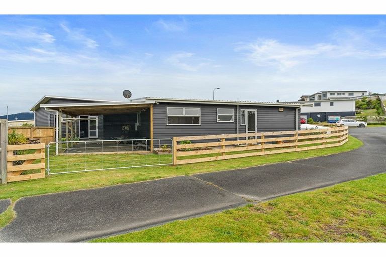 Photo of property in 2 Beachcomber Road, Mangawhai Heads, Mangawhai, 0505