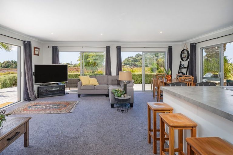 Photo of property in 40 Tairua Palms Place, Tairua, 3508