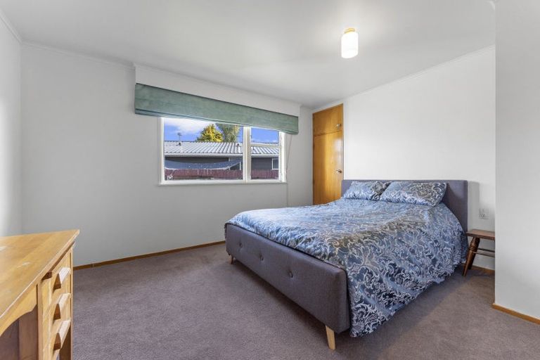 Photo of property in 27 Parkland Crescent, Terrace End, Palmerston North, 4410