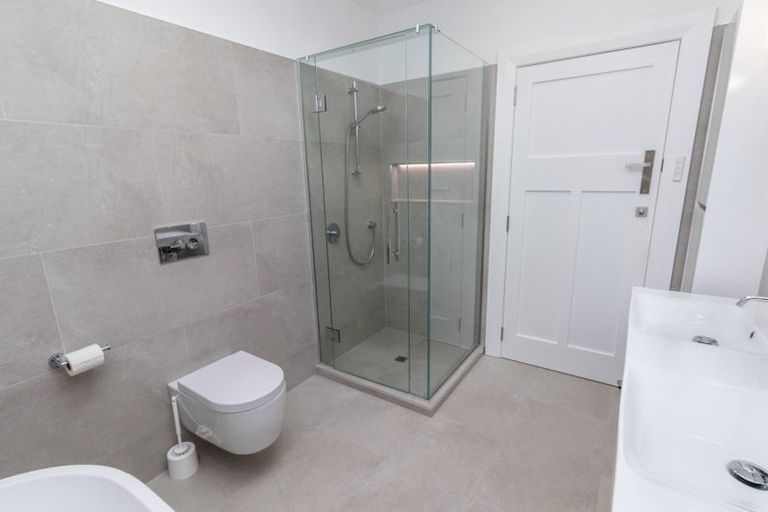 Photo of property in 16 Tisdall Street, Karori, Wellington, 6012