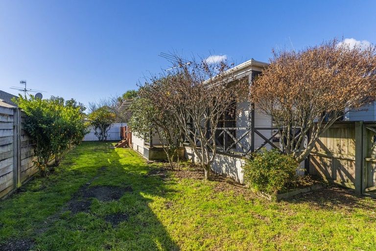 Photo of property in 29a Oriwa Street, Waikanae, 5036