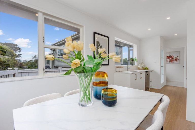 Photo of property in 21 Compton Street, Hillcrest, Auckland, 0627