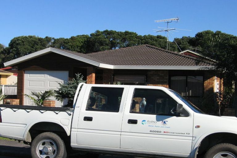 Photo of property in 2/12 Elizabeth Street, Orewa, 0931