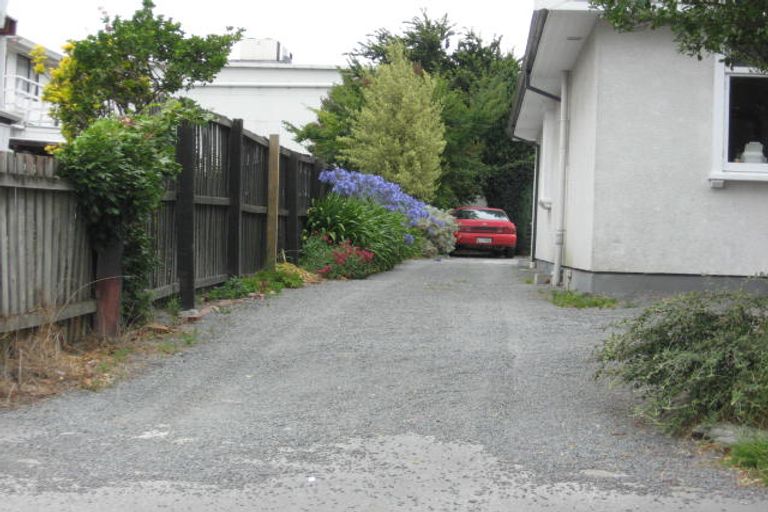 Photo of property in 2/11a Newnham Terrace, Upper Riccarton, Christchurch, 8041