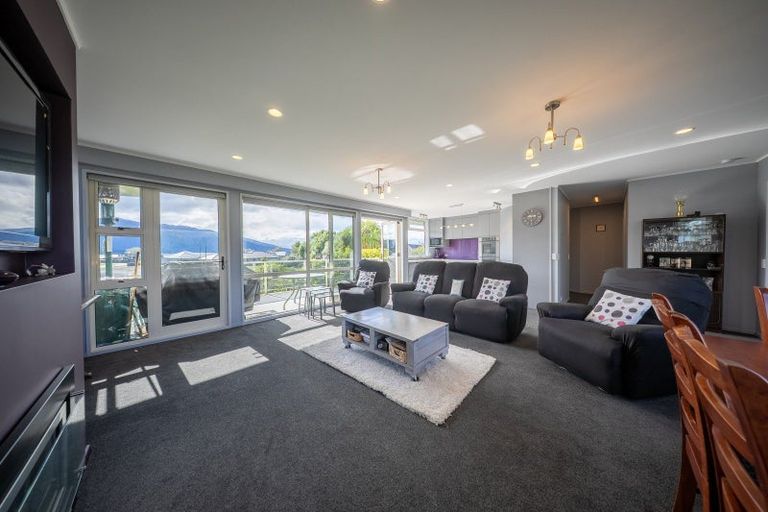 Photo of property in 80 Bligh Street, Te Anau, 9600