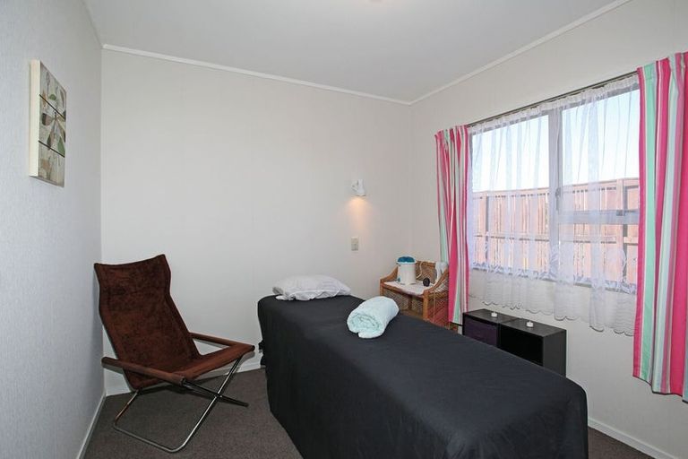 Photo of property in 132 Seddon Street, Pukekohe, 2120