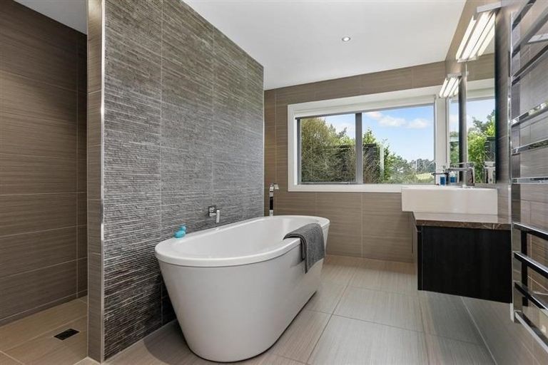 Photo of property in 1225 East Coast Road, Redvale, Albany, 0794