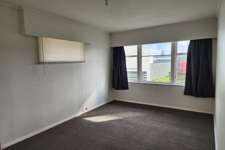 Photo of property in 303a Waiwhetu Road, Fairfield, Lower Hutt, 5011