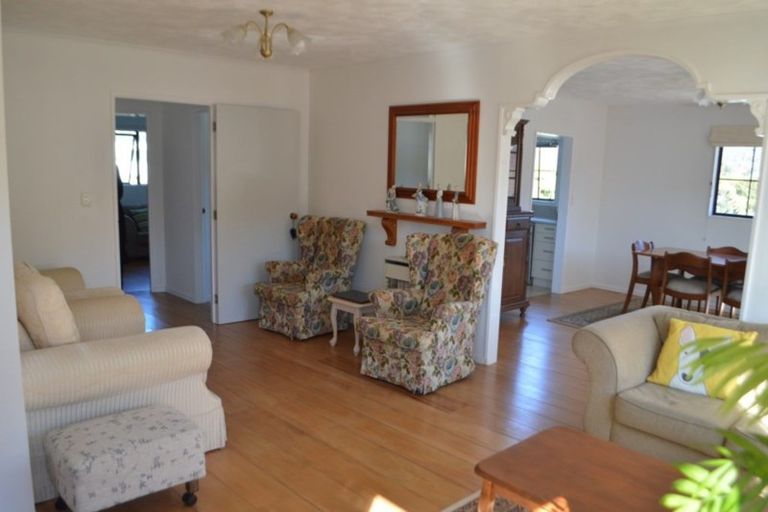 Photo of property in 94 Oxford Street, Tawa, Wellington, 5028