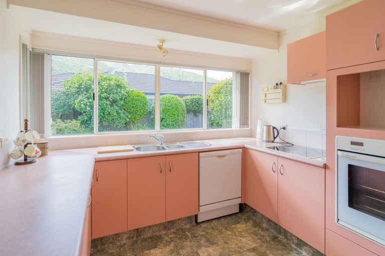 Photo of property in 81 Parata Street, Waikanae, 5036