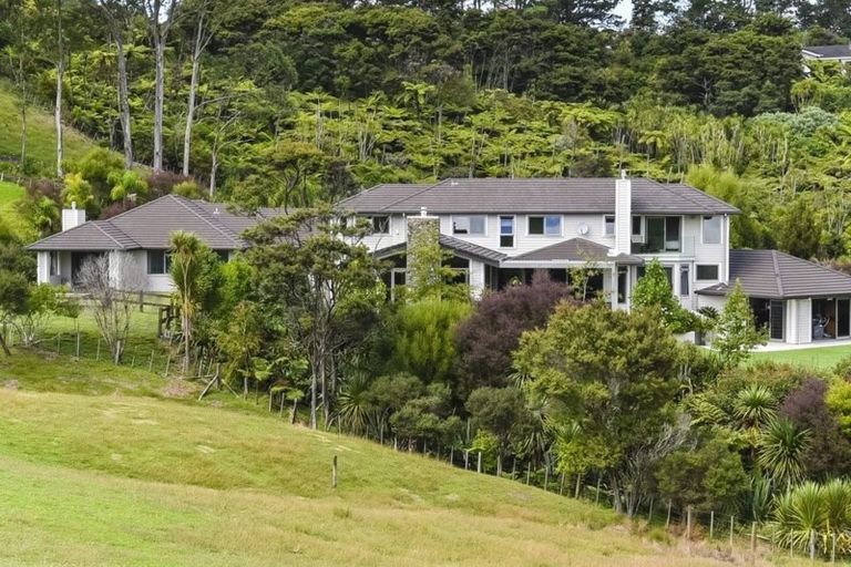 Photo of property in 100 Hobson Road, Lucas Heights, Auckland, 0632