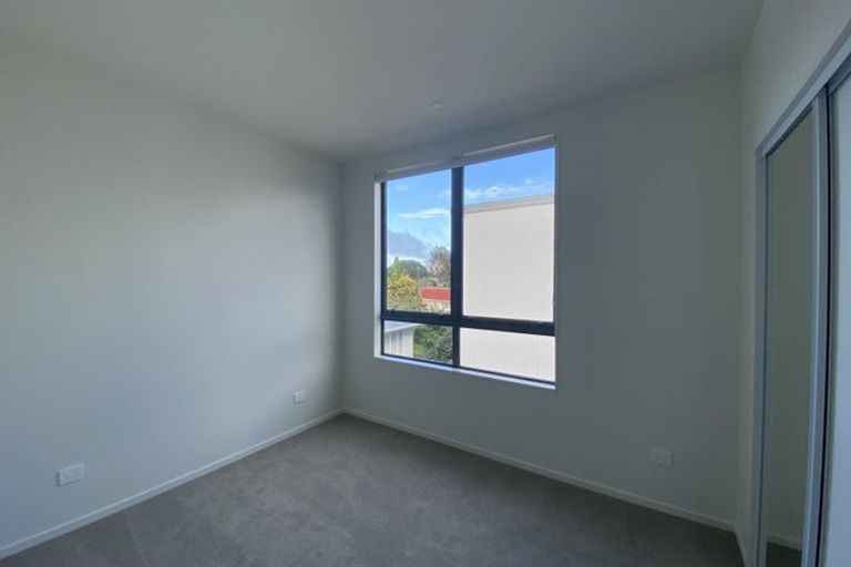 Photo of property in 588b Te Atatu Road, Te Atatu Peninsula, Auckland, 0610