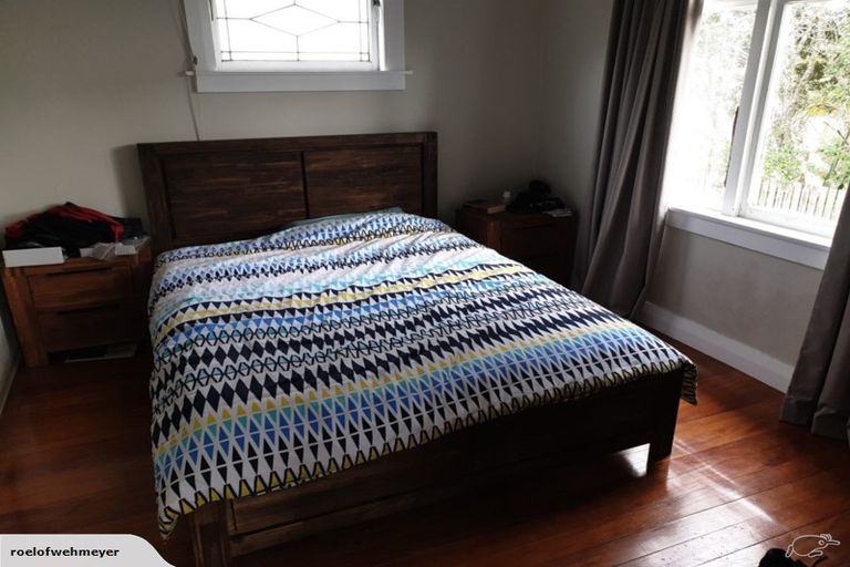 Photo of property in 20 Pine Avenue, Henderson, Auckland, 0612