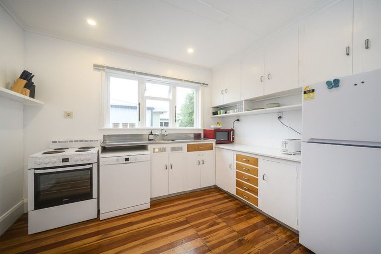 Photo of property in 39 Monrad Street, Highbury, Palmerston North, 4412