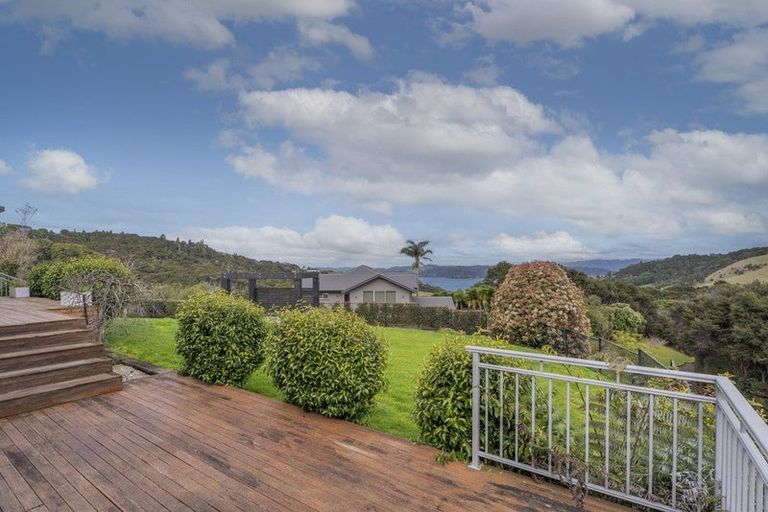 Photo of property in 50 Tarapatiki Drive, Whitianga, 3510