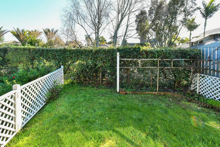 Photo of property in 8/151 Kitchener Road, Pukekohe, 2120