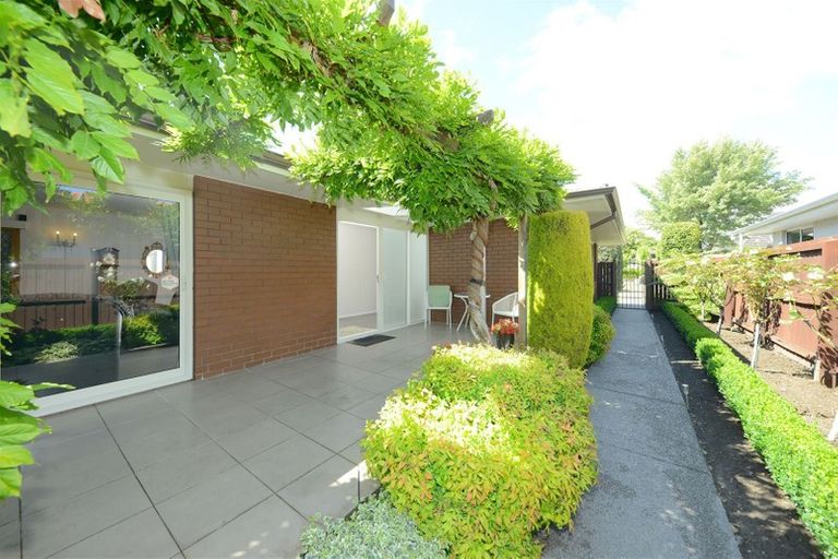 Photo of property in 4 Strathean Avenue, Avonhead, Christchurch, 8042