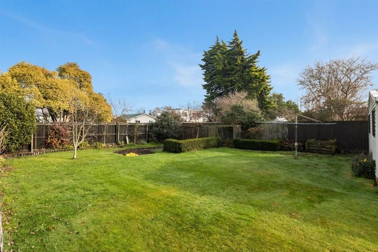 Photo of property in 27 Kenwyn Avenue, St Albans, Christchurch, 8052