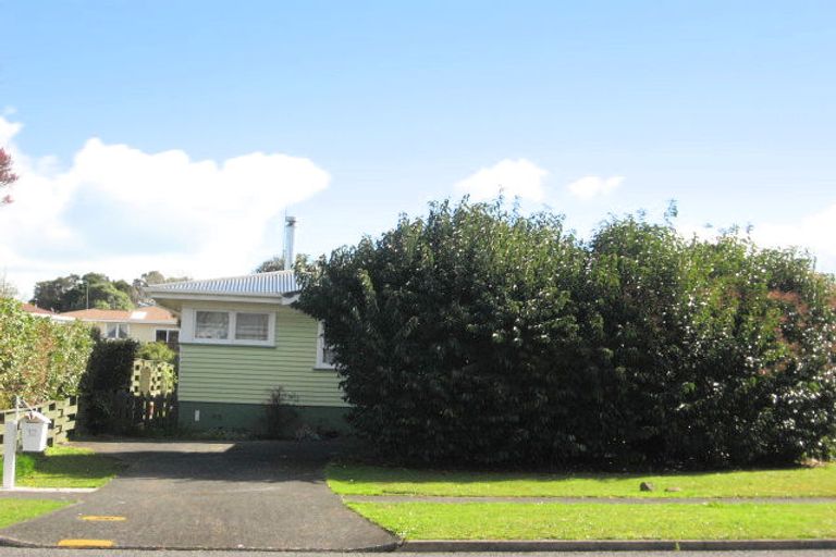 Photo of property in 12 Beazley Crescent, Tikipunga, Whangarei, 0112