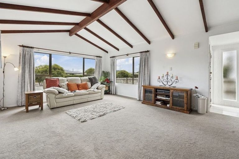 Photo of property in 32 Lawrie Avenue, Pukekohe, 2120