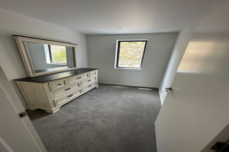 Photo of property in 39 Oakum Road, Whitby, Porirua, 5024