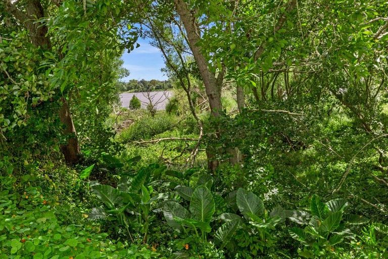 Photo of property in 198 Great South Road, Huntly, 3700